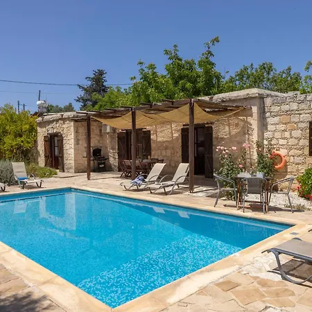 فيلة Simeon Estate *